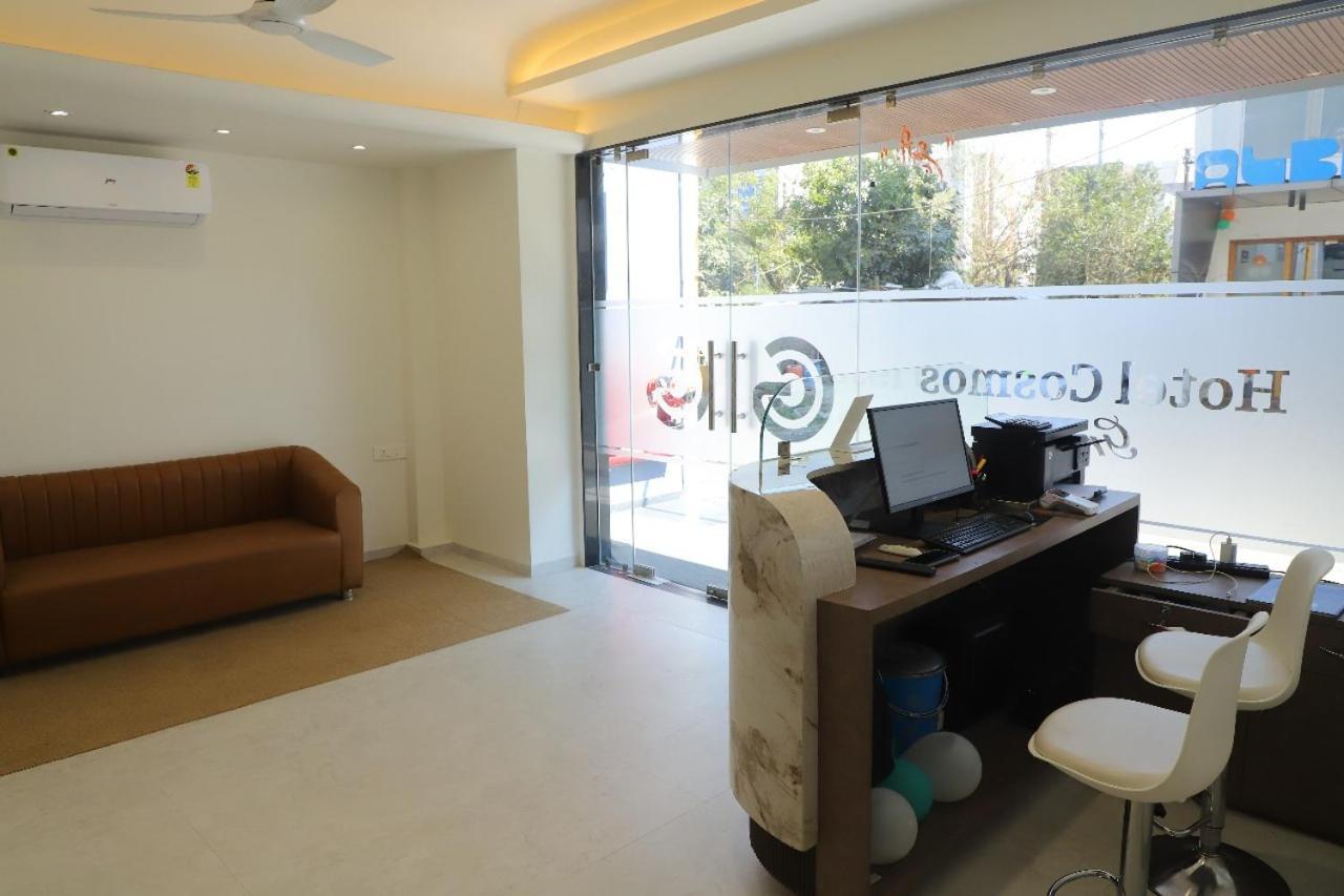 Hotel Cosmos Green อินดอร์ ภายนอก รูปภาพ